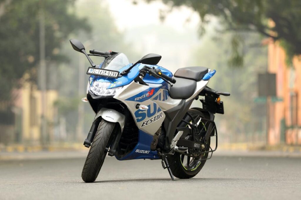 Suzuki GIXXER SF